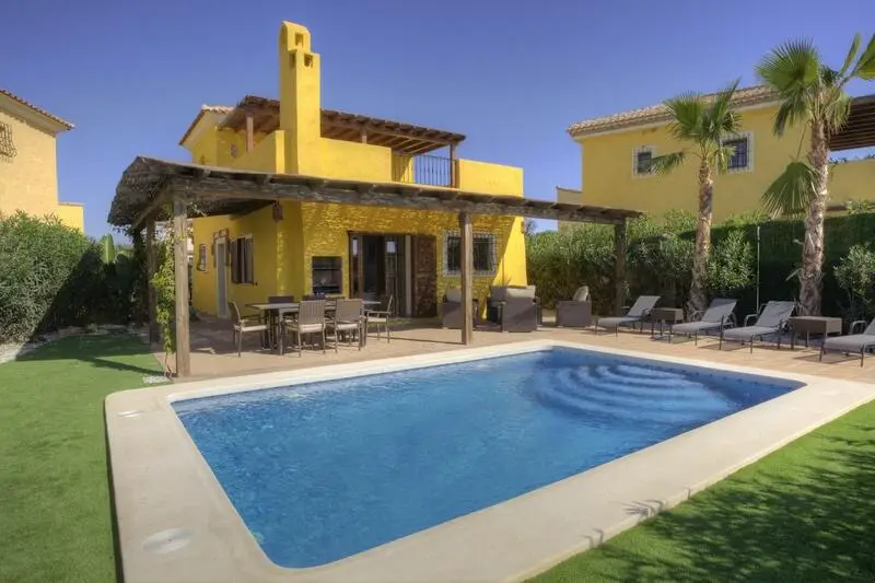 Villa 4 Dormitorios Almanzora Golf