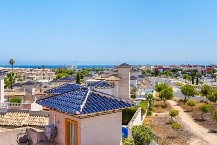 Villa en Venta Playa Flamenca 4 Dormitorios Piscina Privada