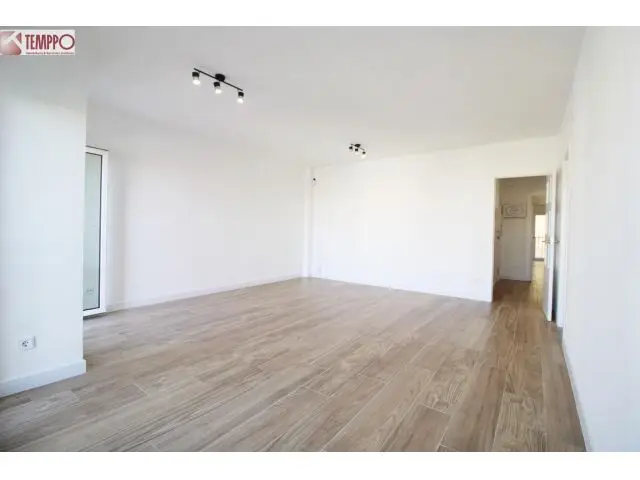 Hogar en el Vendrell: 3 Dormitorios, Cocina Equipada, Ascensor
