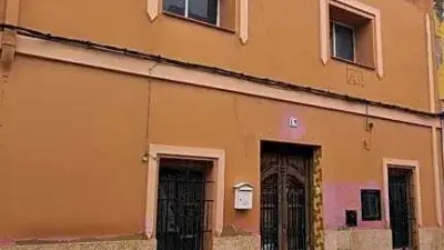 Casa adosada en Vilamarxant con vistas a la iglesia