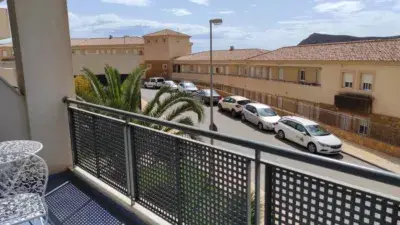 Apartamento en alquiler en Calle de las Higueras, 93