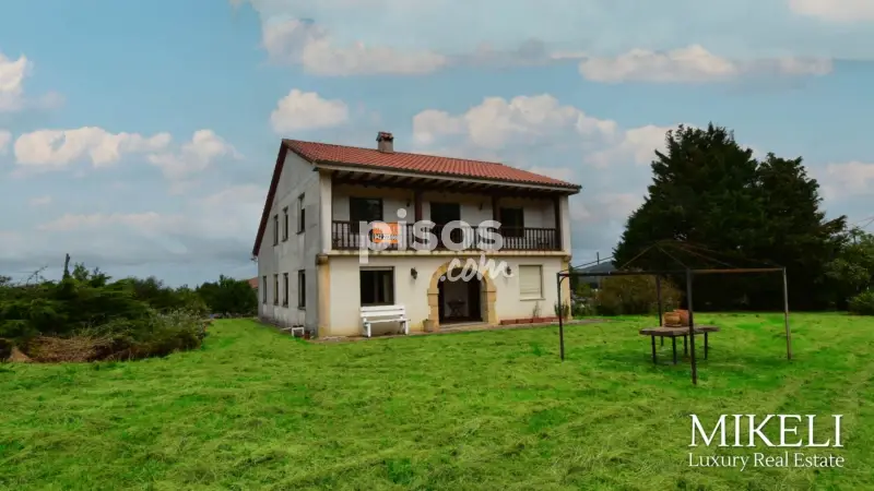 Chalet en Venta en Carriazo Cantabria 300m2