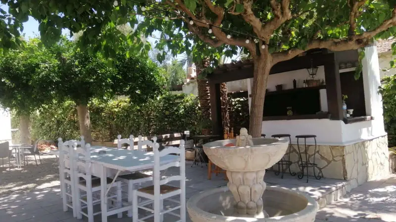 Estudio en Chalet Compartido Elche con Piscina y Jardin