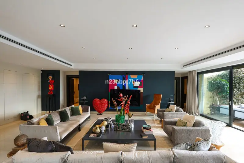 Casa-Villa de 4 Dormitorios en venta Puerto Banus, España