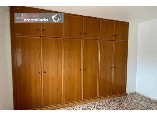 Vivienda en El Ejido 4 dormitorios 1 baño 105 m2