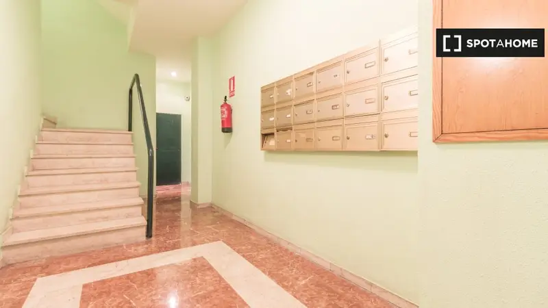 Piso completo de 2 habitaciones en Zaragoza
