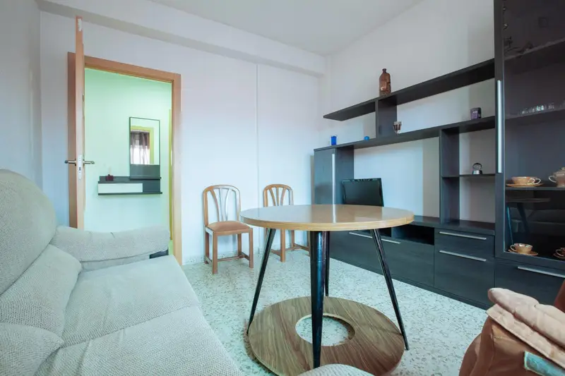 Apartamento 3 Dormitorios Granada Cerca Universidades