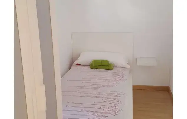 Alquiler Habitaci
ón 90m
² Mataró - Piso con Terraza y Ascensor