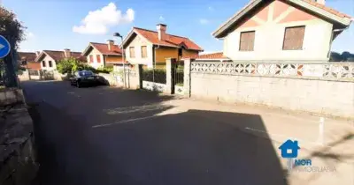 Chalet en Venta Gama 300m2 4 Dormitorios 3 Baños