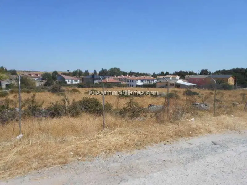 Parcela Urbana en Venta Herradon de Pinares 18 Viviendas