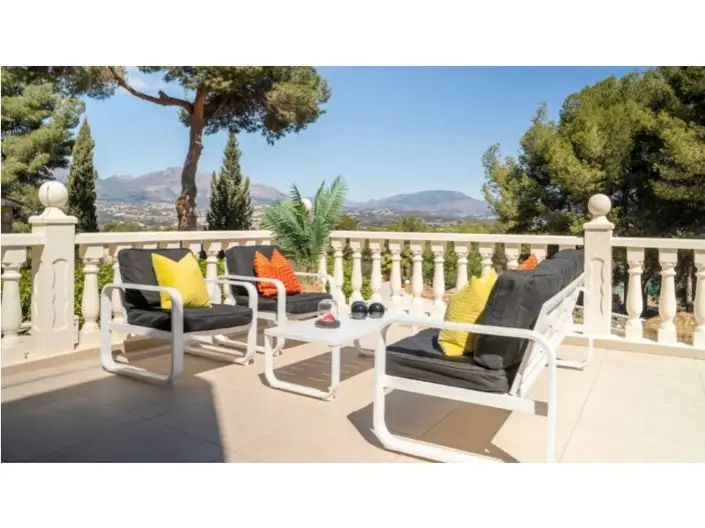 Villa 4 Dormitorios Albir Vistas Panoramicas Piscina Privada