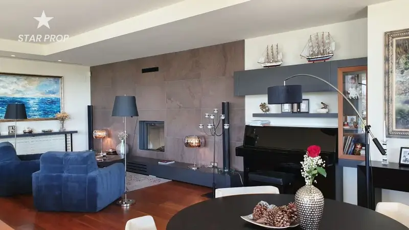 Casa de Lujo en Peralada con Piscina y Jacuzzi