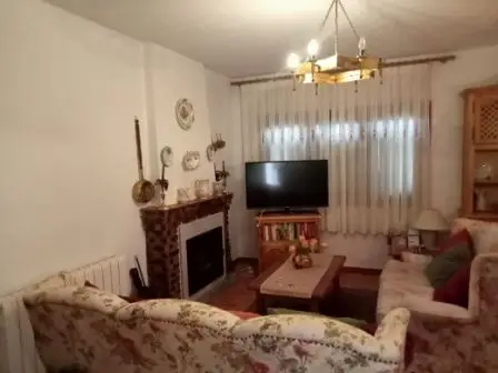 Chalet en venta en Almorox con garaje y parcela