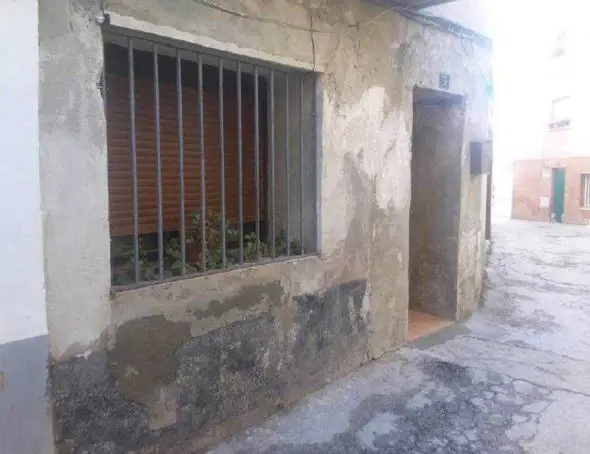 Unifamiliar de 359.0 m² en Alcanadre
