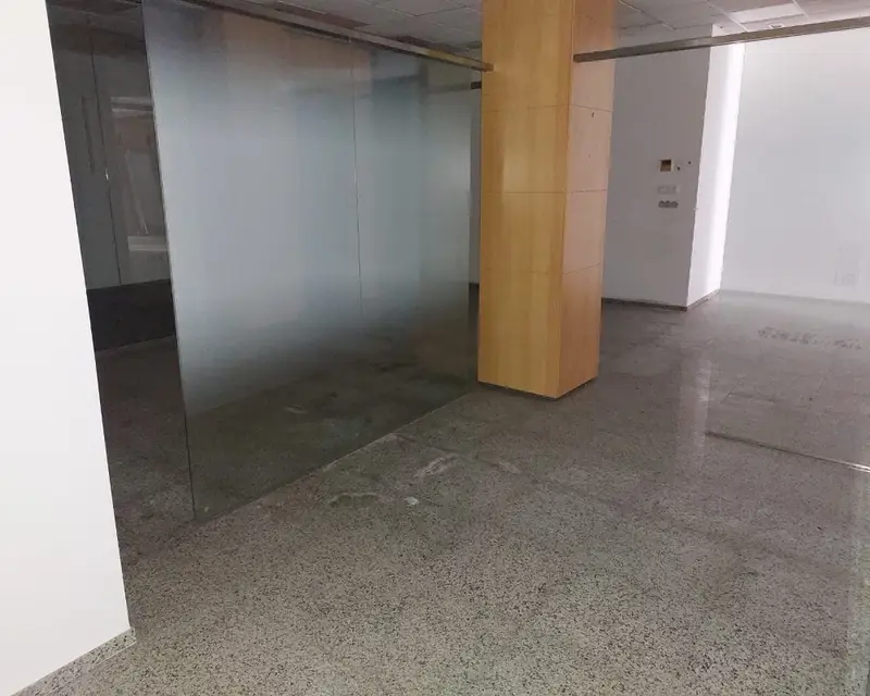 Local en Venta en Valencia 88m2 Calle Sueca