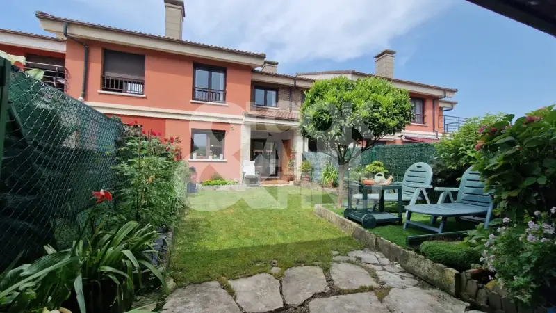 Chalet adosado en venta en Urbanizacion Ria del Pas