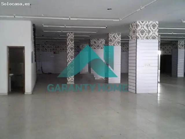 Local Comercial en Plasencia Centro 1700m2