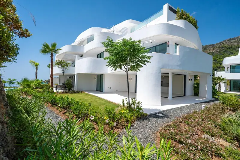 Piso de 3 Dormitorios alquiler Ojén, España