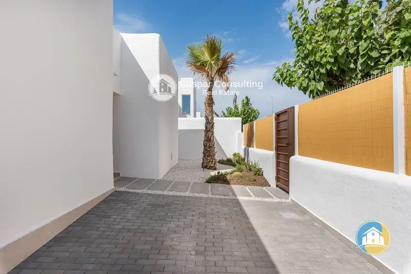 Chalet en Los Alcazares con piscina privada