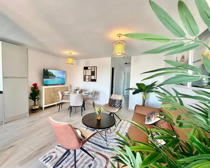 Apartamento 2 Dormitorios Calahonda Vistas al Mar Playa