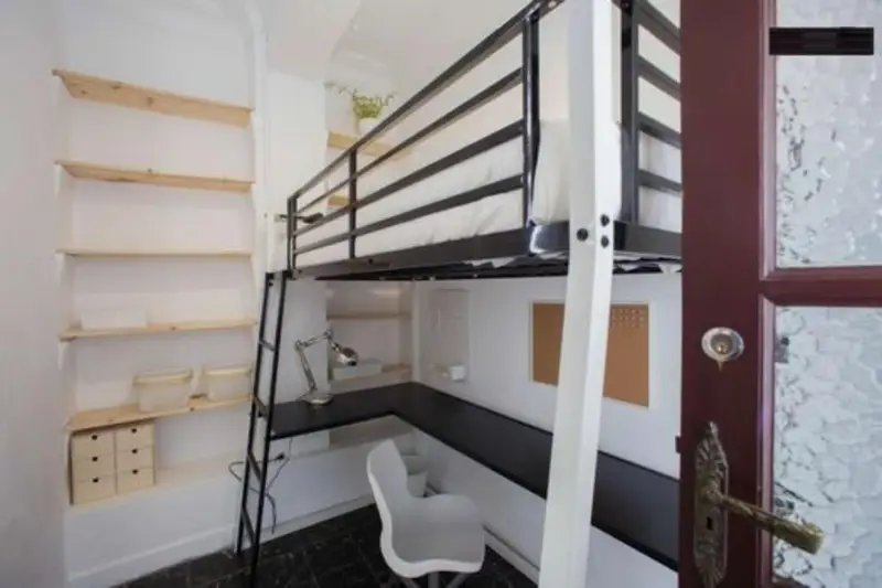 Habitacion con encanto para chicas en piso reformado