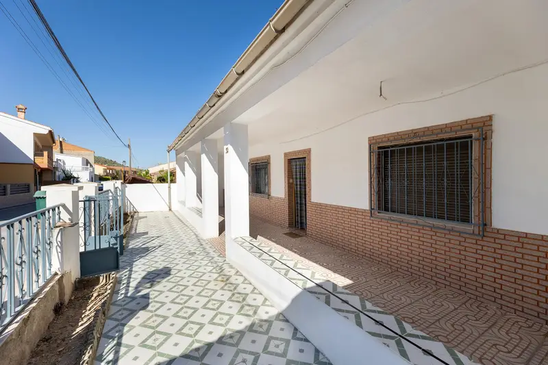 Venta Villa con Patio en Deifontes Andalucia