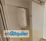 Gran piso sin amueblar, 3 dormit. 2 baños, salón y comedor