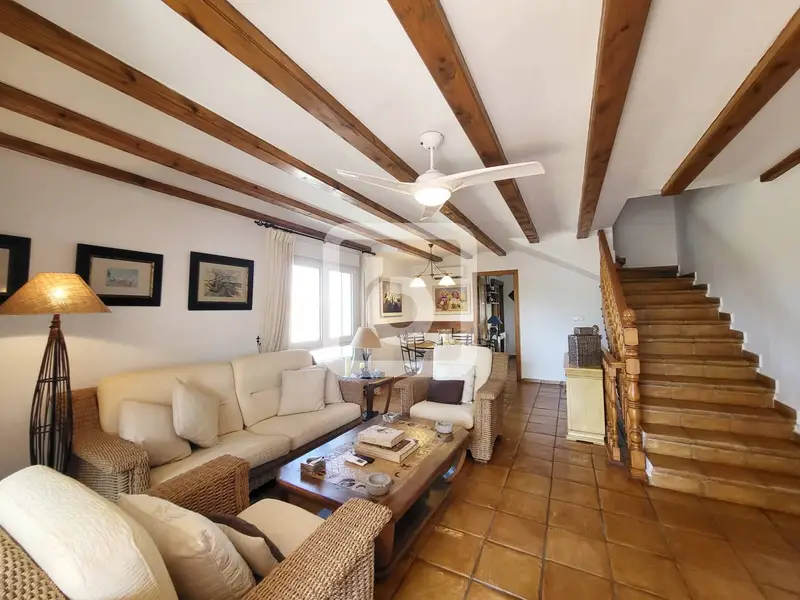 Villa Adosada en Oliva Nova 4 Dormitorios Cerca de la Playa
