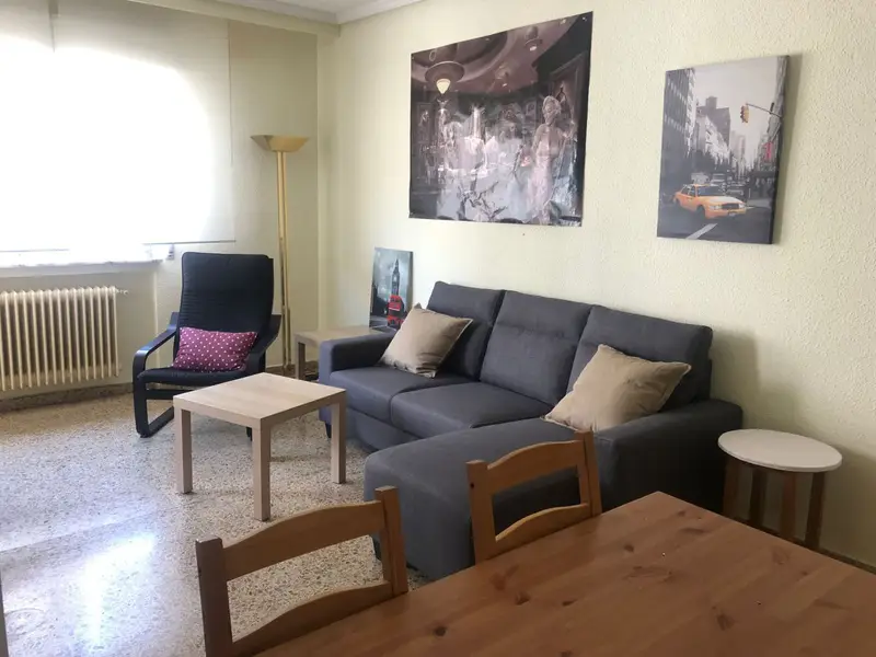 Alquiler Piso con Terraza Carmelitas Plaza Salamanca Estudiantes