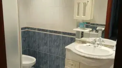 Piso en Alquiler 4 Dormitorios 2 Baños Calle Paúl