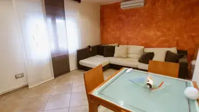 Chalet en venta con 4 habitaciones y terraza con barbacoa