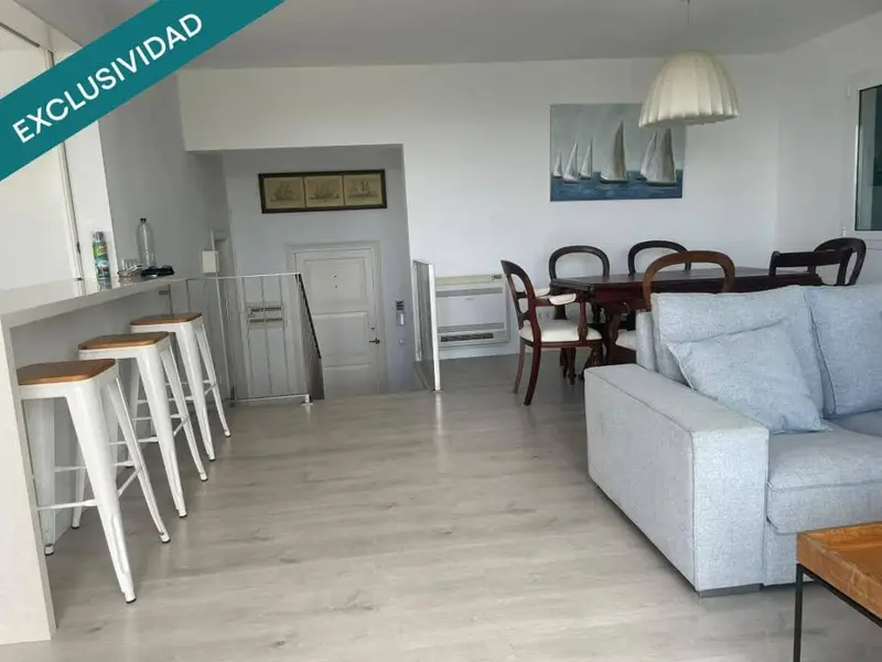 Chalet en Venta Addaia Menorca: Villa Moderna con Piscina y Vistas al Mar