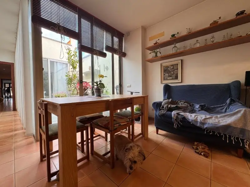 Casa 4 habitaciones La Bisbal dEmporda 357m2 Garaje Local Comercial