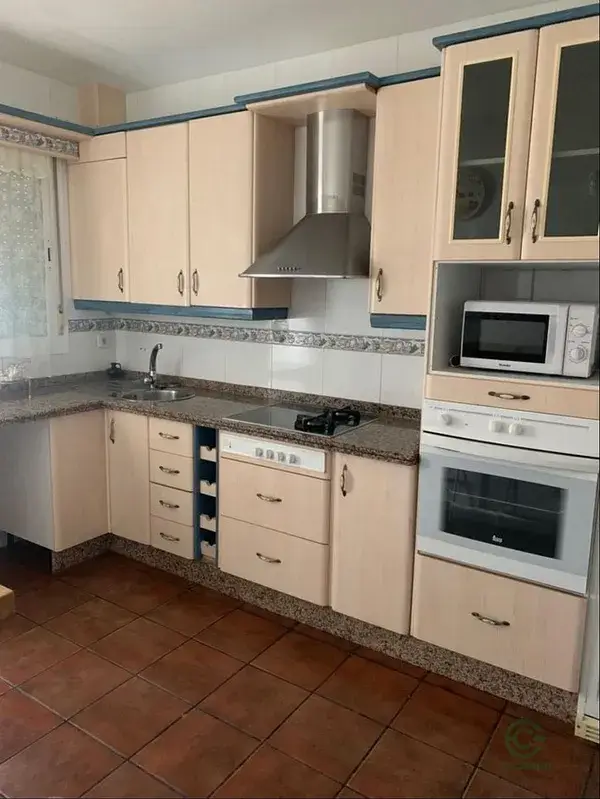 Adosado en Puebla de Sancho Perez 4 Dormitorios Garaje Patio 100m2