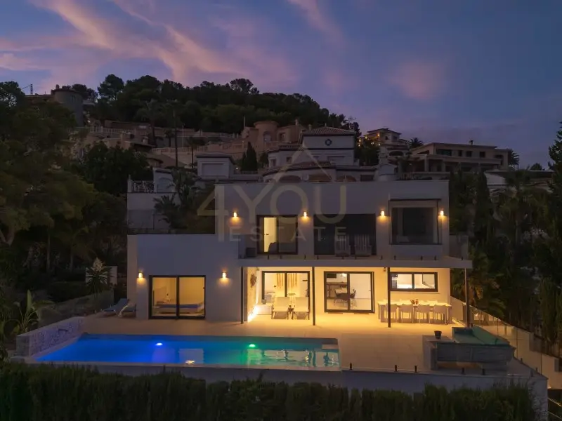 Villa de Lujo en Cala d'Or 4 Dormitorios Vistas al Mar