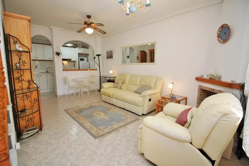 Adosado en Venta Playa Flamenca 2 Dormitorios 2 Baños Cerca Zenia Boulevard