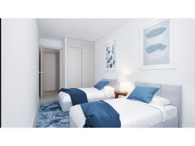 Apartamento en Manilva con Vistas al Mar y Jardines