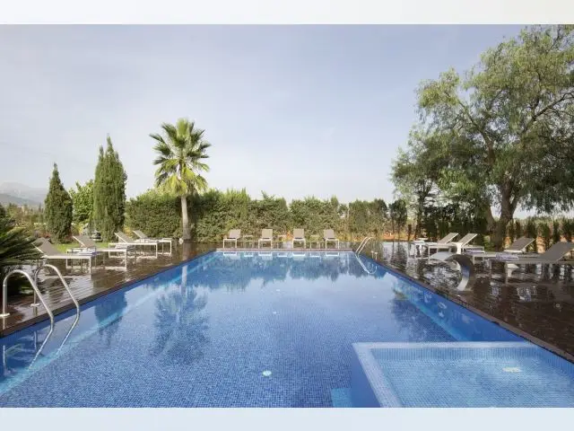 Casa Rural 5 Dormitorios Mallorca: Piscina Privada y Wifi