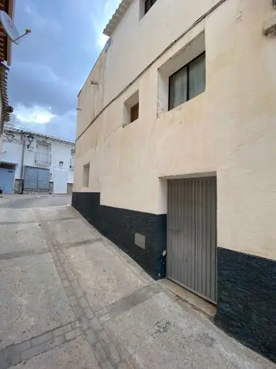 Casa 3 Dormitorios en Maria - Reformada con Vistas a la Montaña
