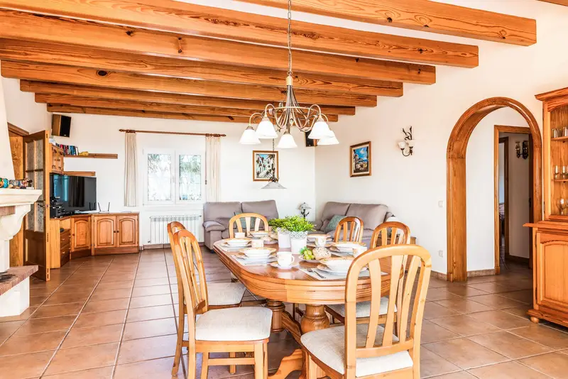 Piso 3 Dormitorios Menorca Alquiler Familia Playa Piscina WiFi