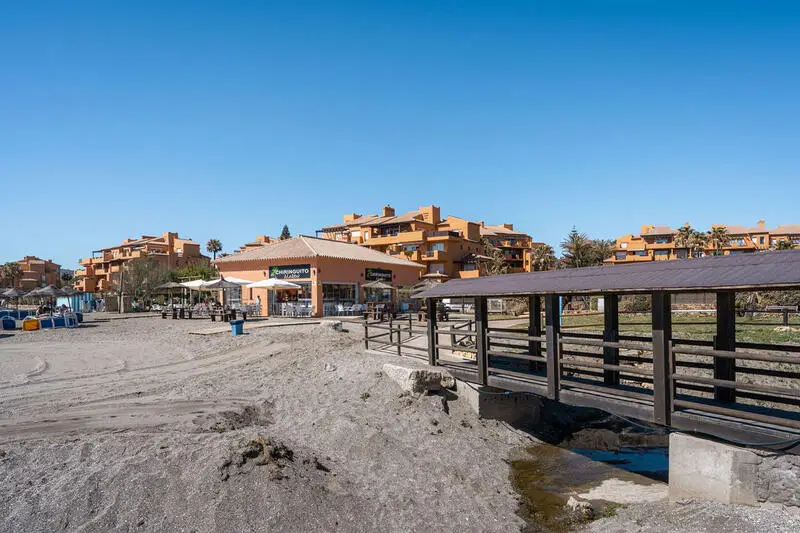Apartamento 3 Dormitorios en Los Granados,  Malaga