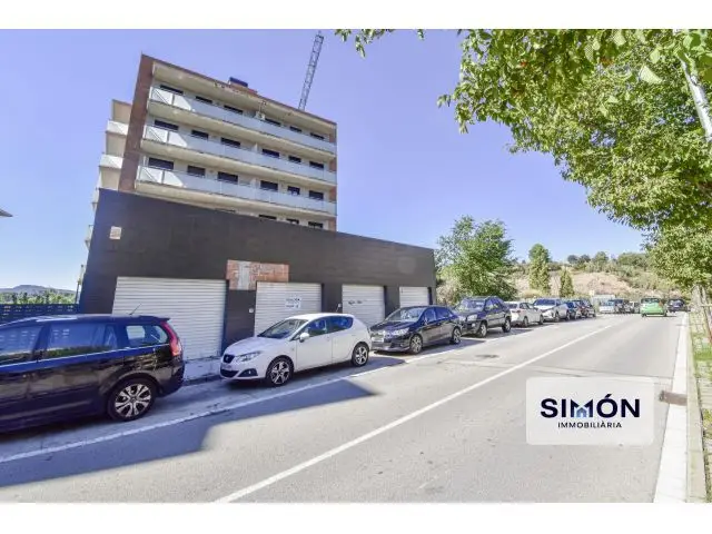 Fantástico Local de 379m² en Manresa