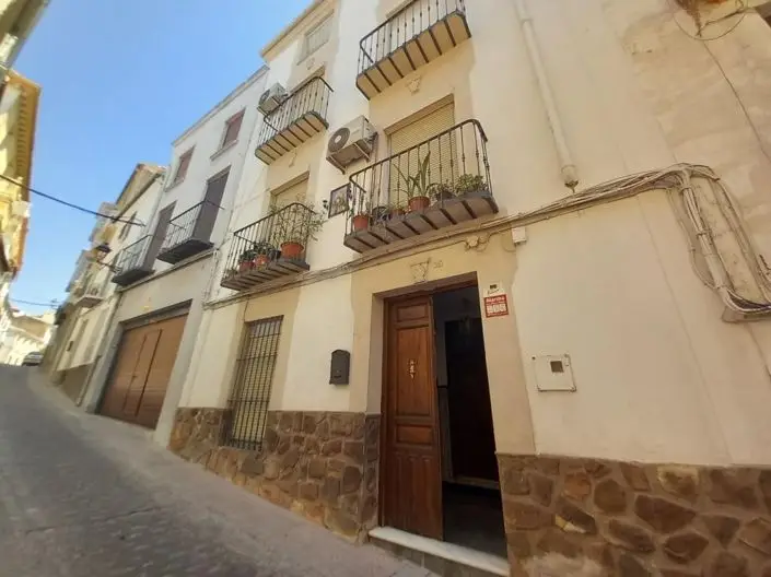 4 Bed Townhouse for sale