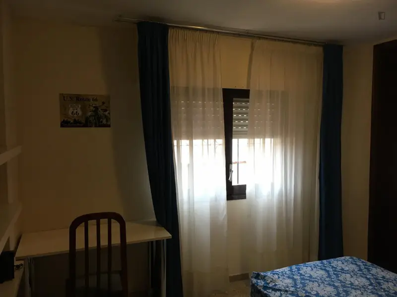 Alquiler Habitacion Grande Luminosa Malaga