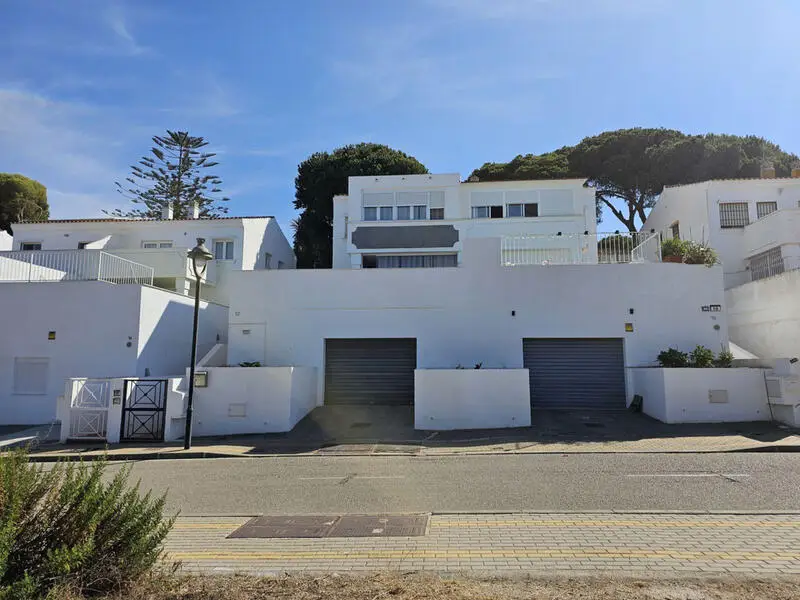 Villa de Lujo 4 Dormitorios Cabopino Piscina Privada