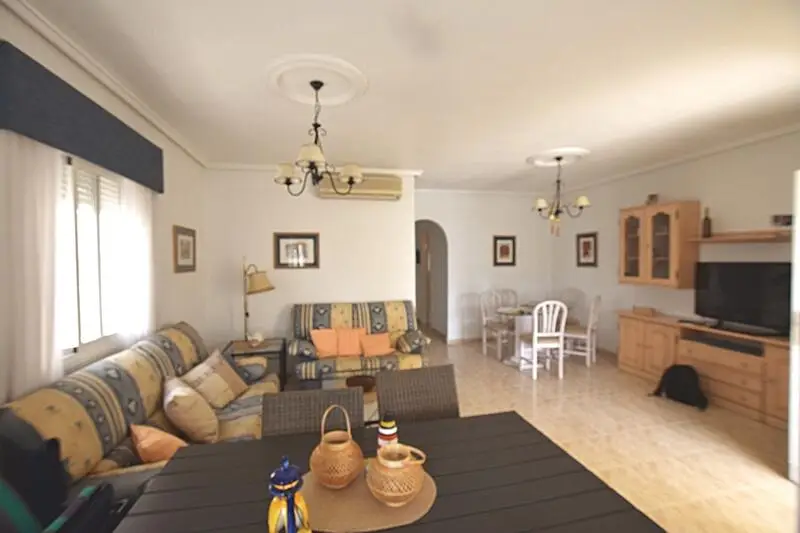 Villa de 3 Dormitorios en Ciudad Quesada