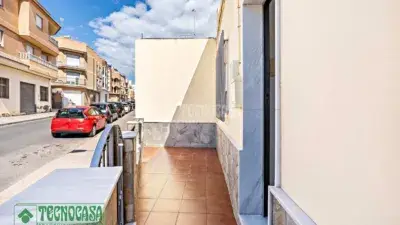 Casa adosada en venta en Calle de Francisco Villaespesa