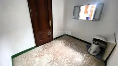 Casa adosada para reformar en Torrealta