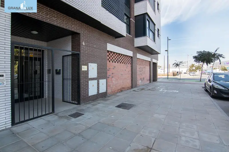 Venta Local Comercial Campus Salud Armilla 348m2 Ref 11047