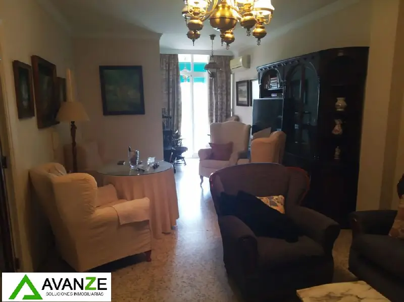Venta Piso 90m2 con Terraza en Montijo - 3 Habitaciones - 2 Baños